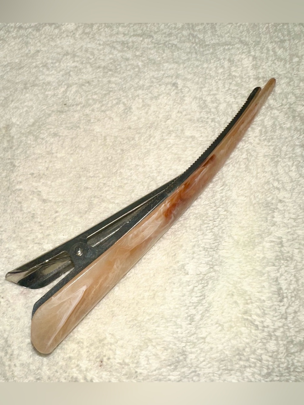 VTG 90s Large Marbled Resin Alligator Clip Caramel Cream Swirl Beak Hair Metal